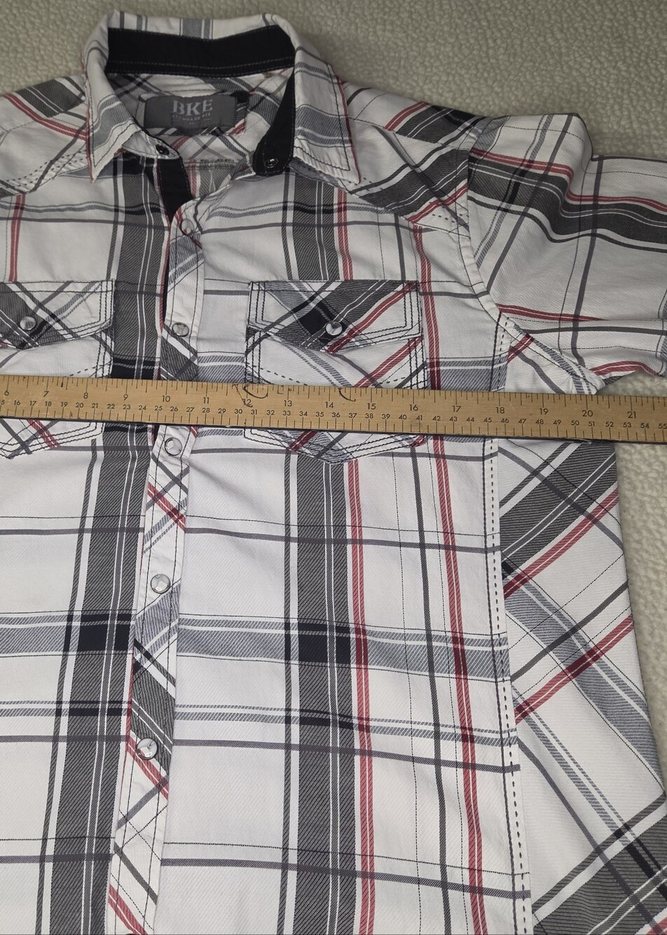 BKE Pearl Snap Women's Plaid Button-up Shirt Size Medium - Picture 4 of 8